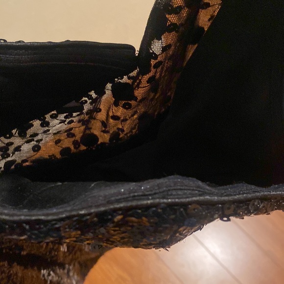 Black sequin one shoulder dress - Picture 5 of 6